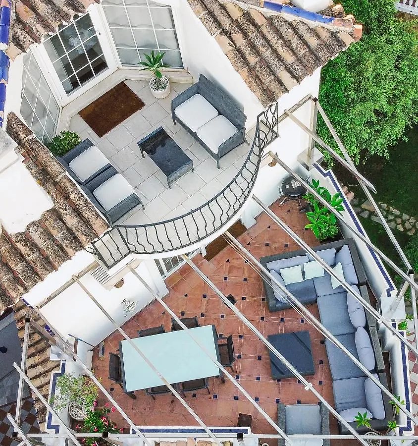 アパート 4 Bedroom Holiday Penthouse Near Puerto Banus, In Nueva Andalucia マルベーリャ